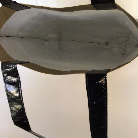 RARE VICTORIAS SECRET PINK METALLIC GOLD REUSABLE TOTE - Picture 8 of 8